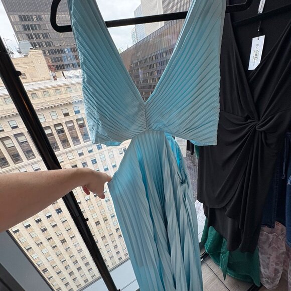 A&F Giselle Pleated Cutout Maxi Dress Baby Blue - Picture 4 of 6